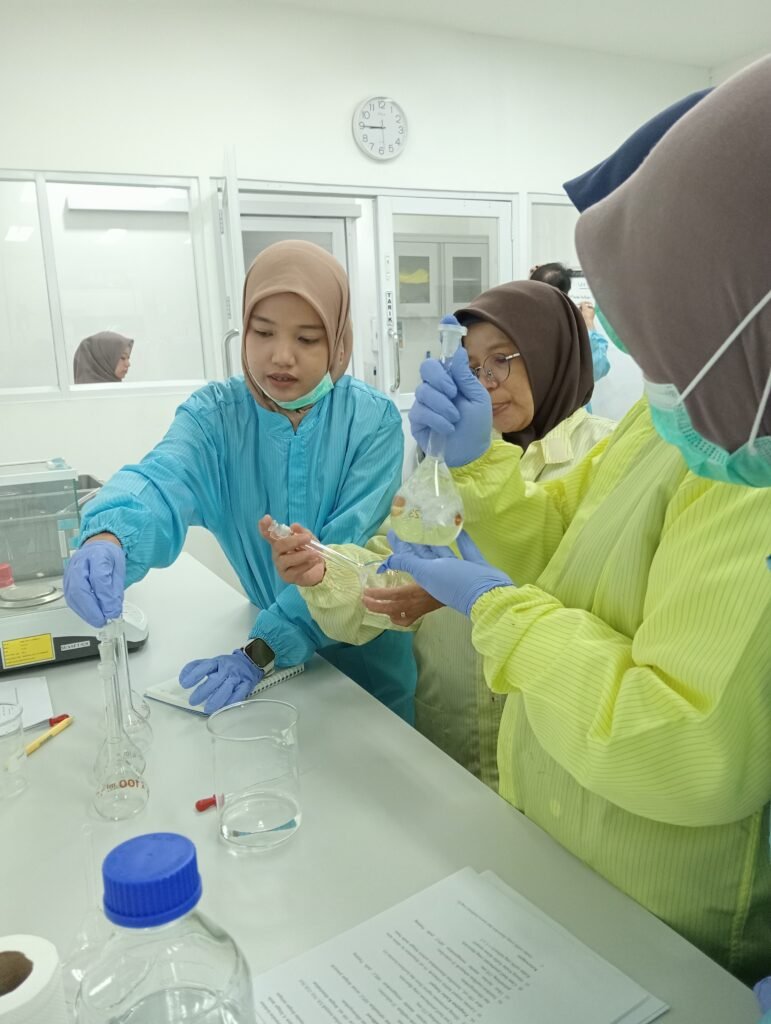 Training dan Sertifikasi Analisis HPLC
